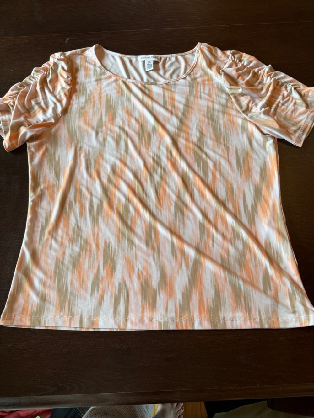 Calvin Klein Women's Peach & Cream Short Sleeve Top Lg